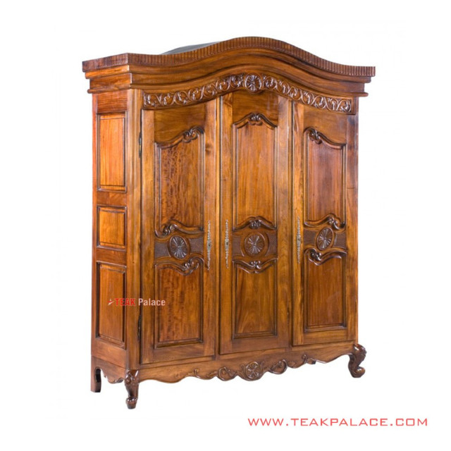 Lemari Pakaian Kayu Jati Ukir 3 Pintu Seri Yogyakarta